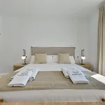 Villa Apolonia - By Almarina