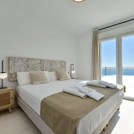 Villa Apolonia - By Almarina *