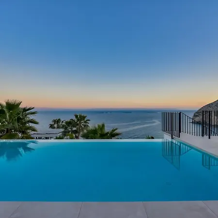 Villa Apolonia - By Almarina *