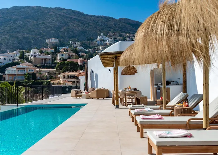 Apolonia - By Almarina