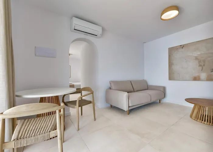 Apolonia - By Almarina